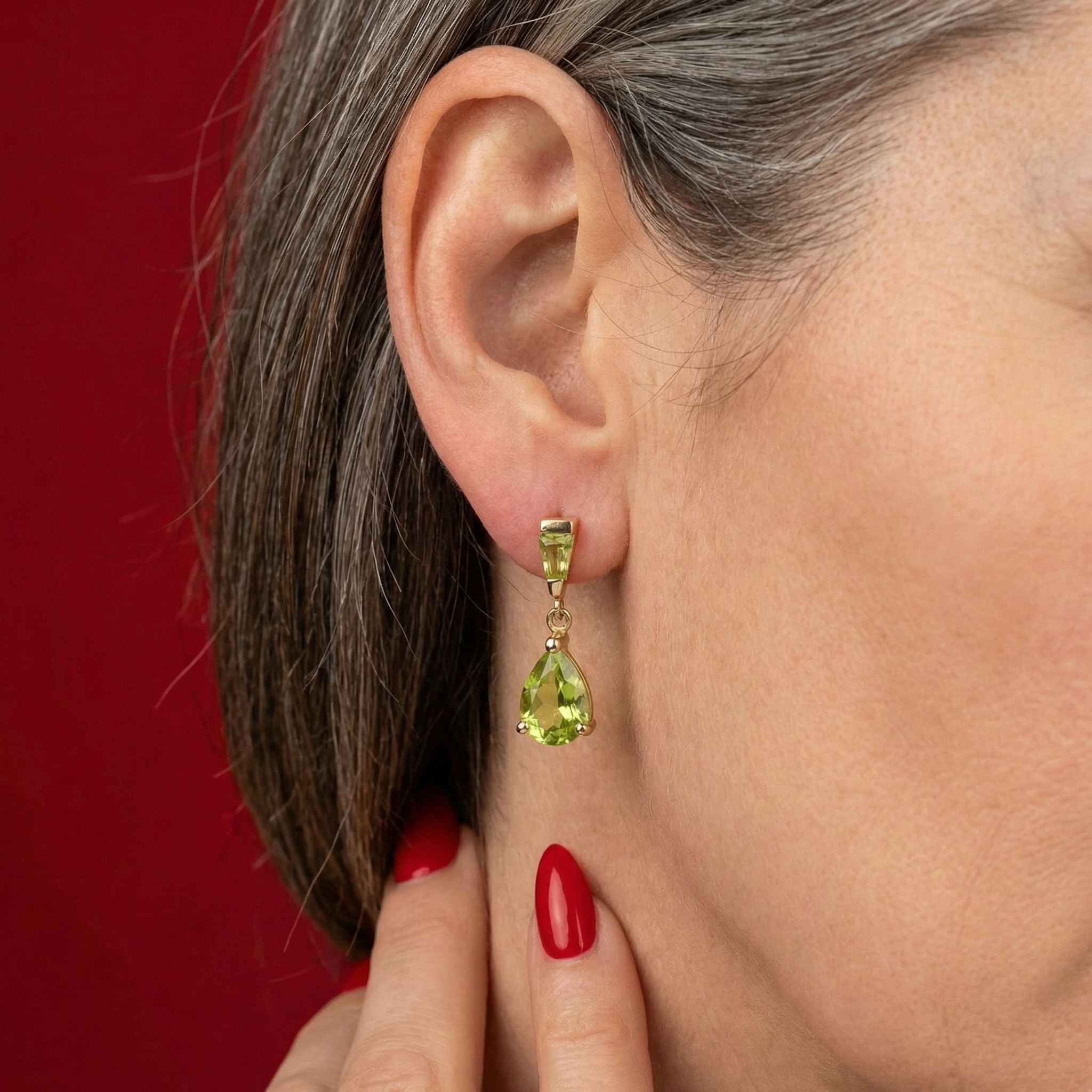 9Ct Gold Peridot Drop Earrings