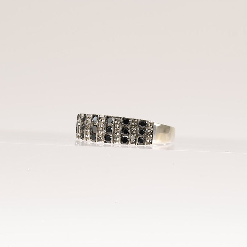 9Ct Gold Sapphire & Diamond Bar Ring — preloved 9ct gold, sapphire | Sparklier Fine Jewellery
