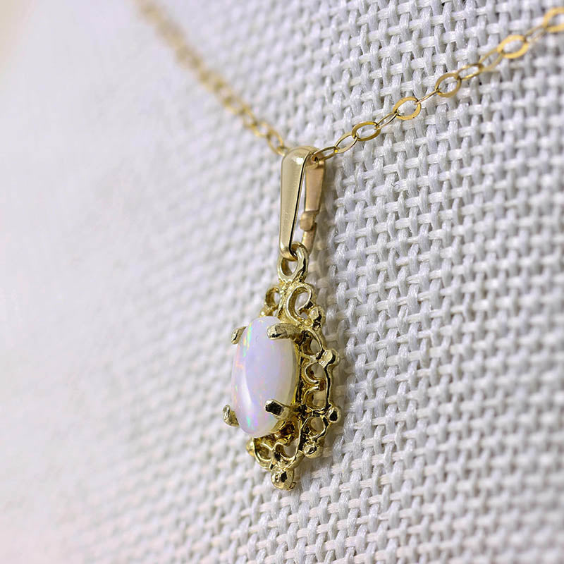 9Ct Gold Fancy Oval Opal Pendant