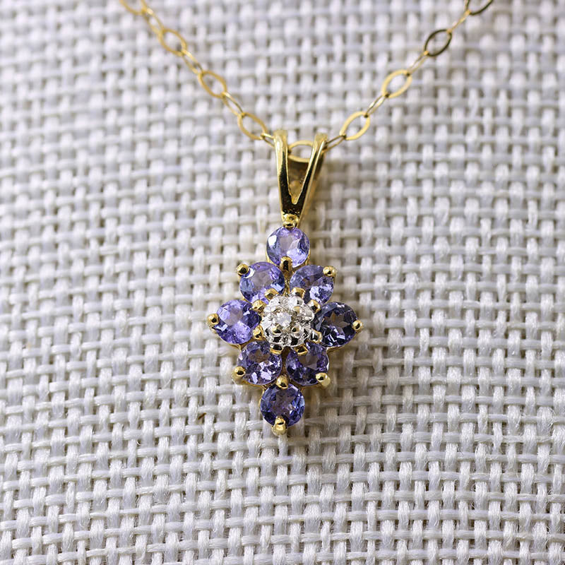9Ct Gold Tanzanite & Diamond necklace