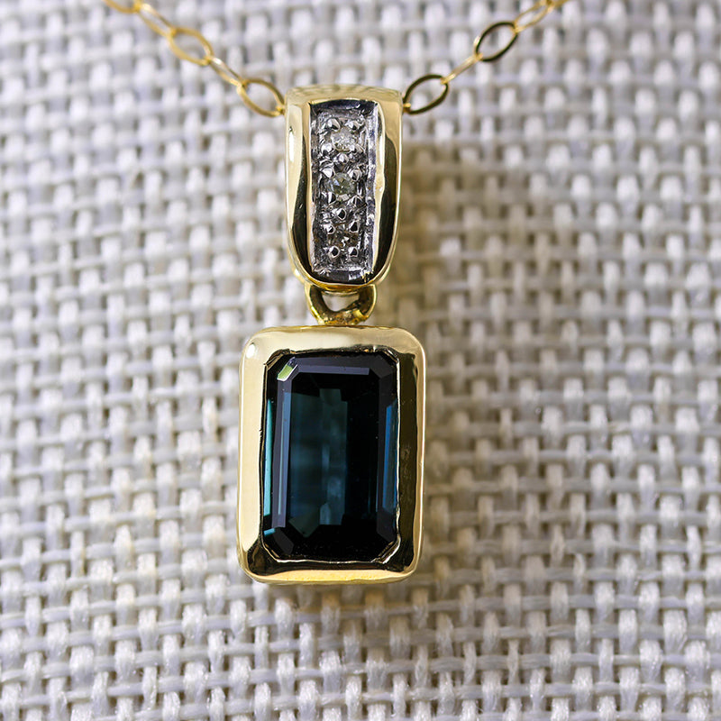 9ct Gold Bezel Set Sapphire & Diamond necklace