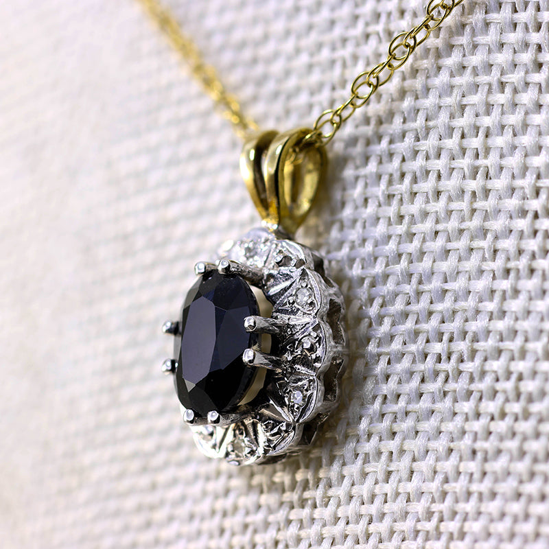 9ct gold sapphire & diamond Halo necklace