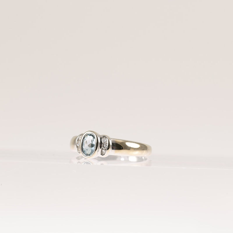 9Ct White Gold Aquamarine & Diamond Ring — preloved 9ct white gold, aquamarine & diamond | Sparklier Fine Jewellery