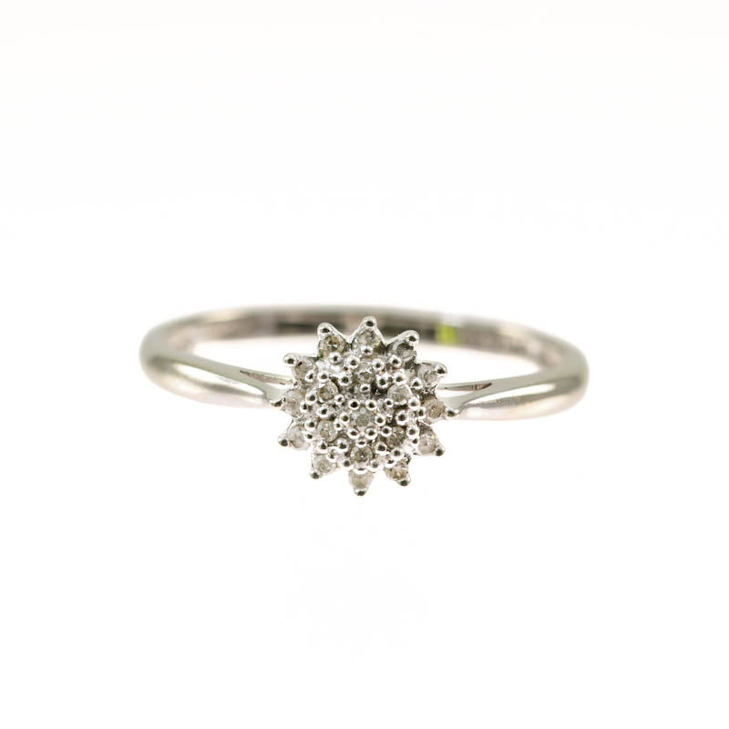 9ct White Gold Diamond Cluster Ring — top view of diamond cluster