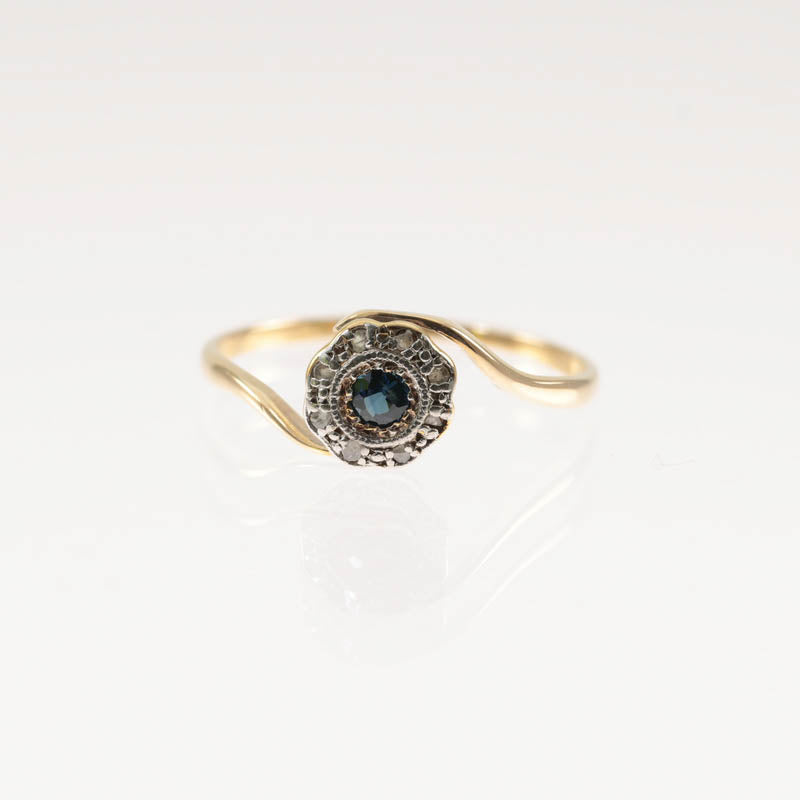 18Ct Gold & Platinum Diamond & Sapphire Halo Ring — front view of sapphire and diamond halo