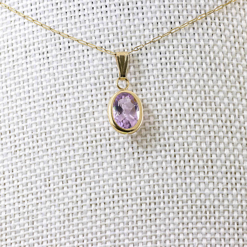 9Ct Gold Oval Cut Amethyst Pendant