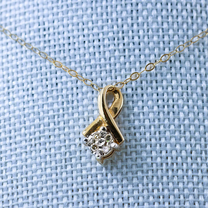 9Ct Gold Diamond Cluster Pendant