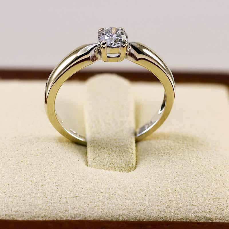 18Ct Gold 0.35Ct Diamond Solitaire Ring