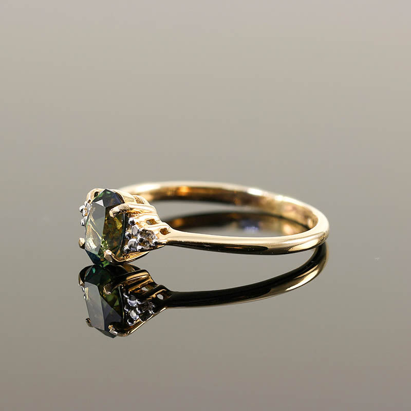 9Ct Gold Diamond & AAA Green Sapphire Dress Ring