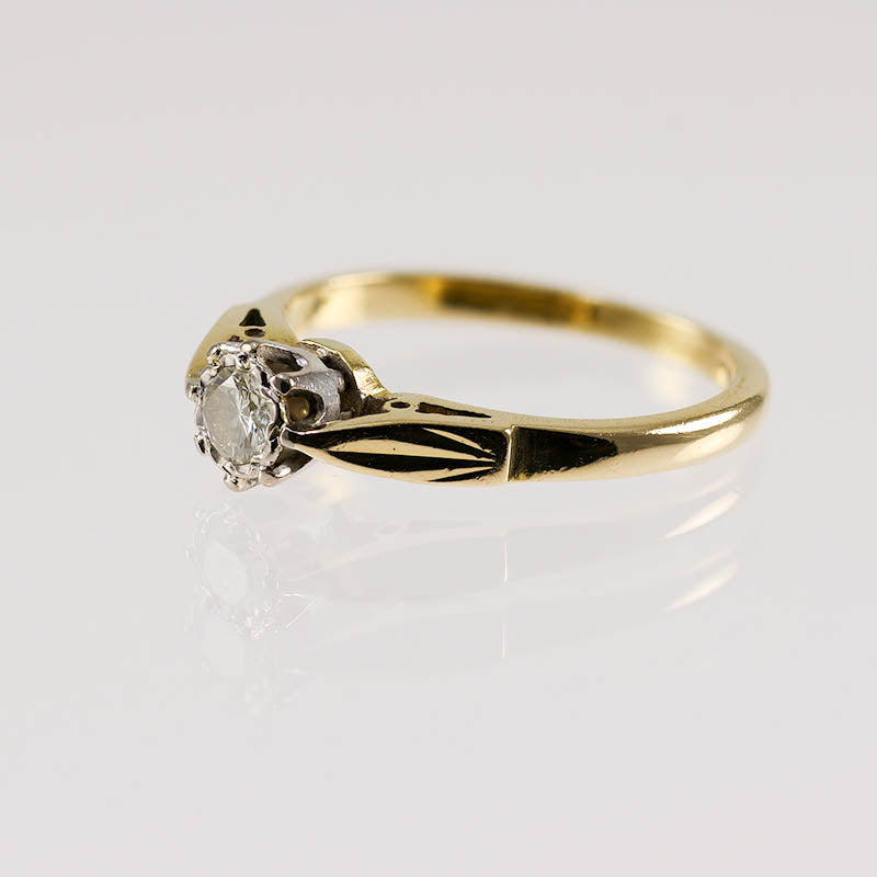 18Ct Gold Diamond Solitaire Ring
