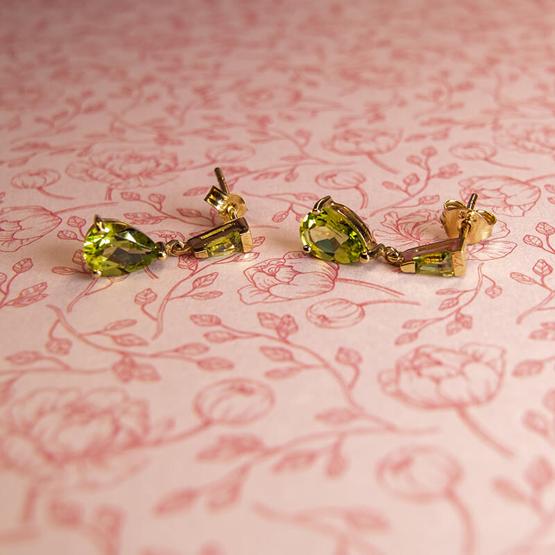 9Ct Gold Peridot Drop Earrings