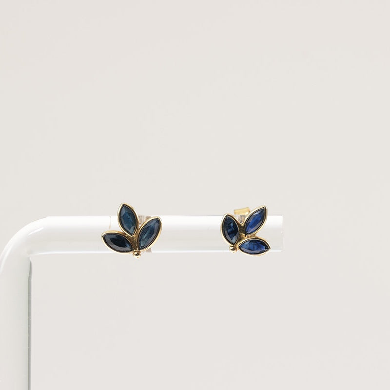 9Ct Gold Floral Sapphire Stud Earrings — preloved 9ct gold, Sapphire | Sparklier Fine Jewellery
