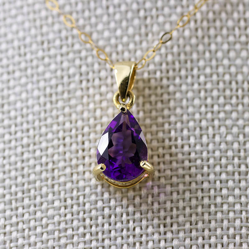 9Ct Gold Claw Set Pear Cut Amethyst Pendant
