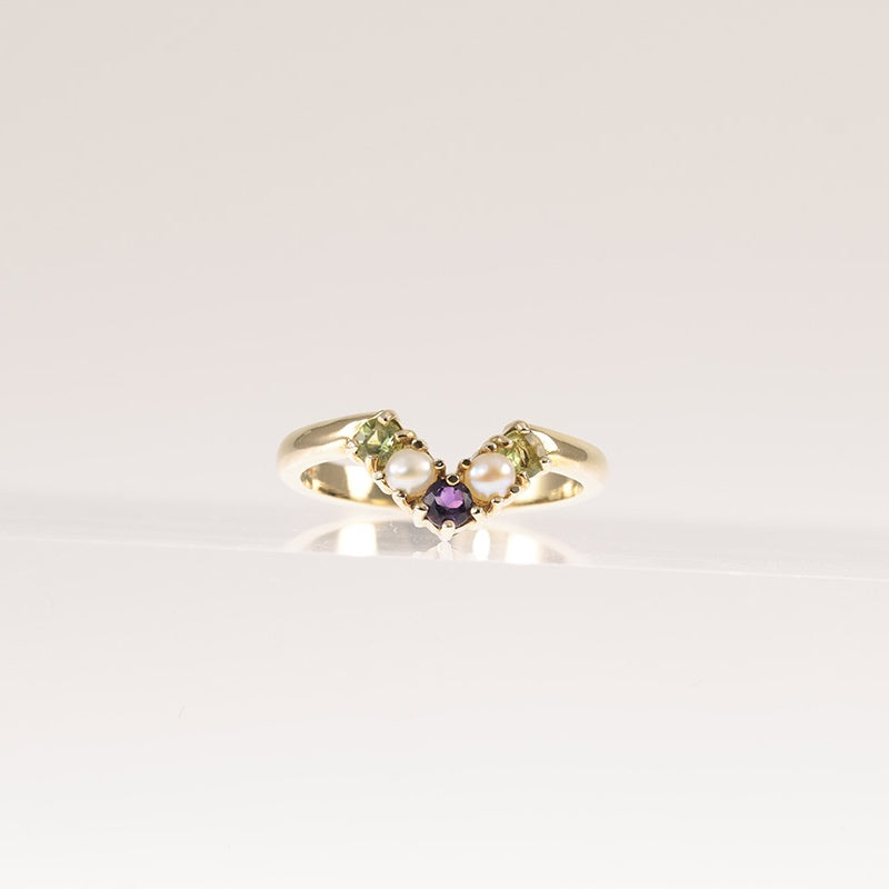 9Ct Gold Suffragette Wishbone Ring — preloved 9ct gold, peridot | Sparklier Fine Jewellery