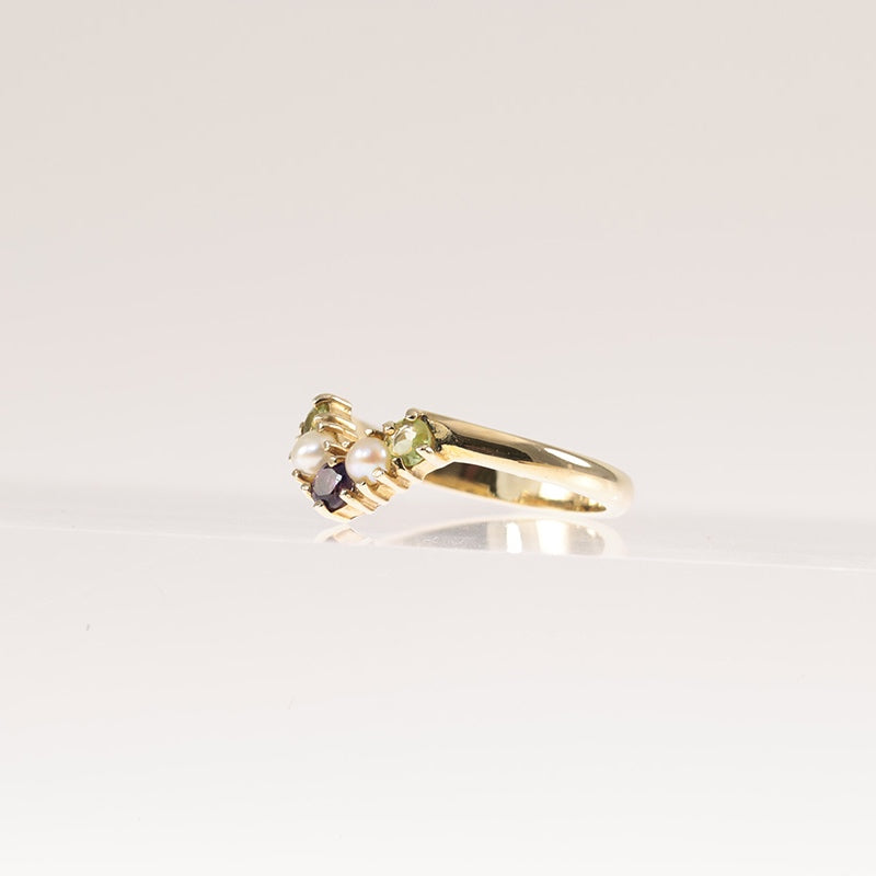 9Ct Gold Suffragette Wishbone Ring — preloved 9ct gold, peridot | Sparklier Fine Jewellery