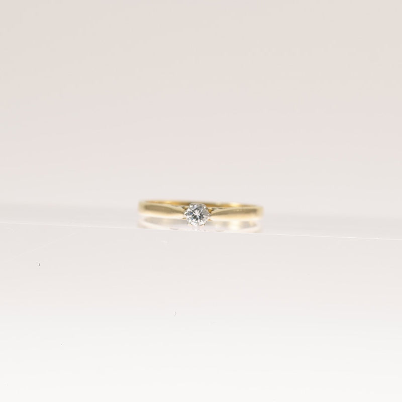 18Ct Gold 0.15Ct Diamond Solitaire Ring — preloved 18ct gold, diamond | Sparklier Fine Jewellery