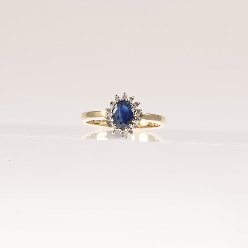 9ct Gold Sapphire & Diamond Halo Ring — preloved 9ct gold, sapphire | Sparklier Fine Jewellery