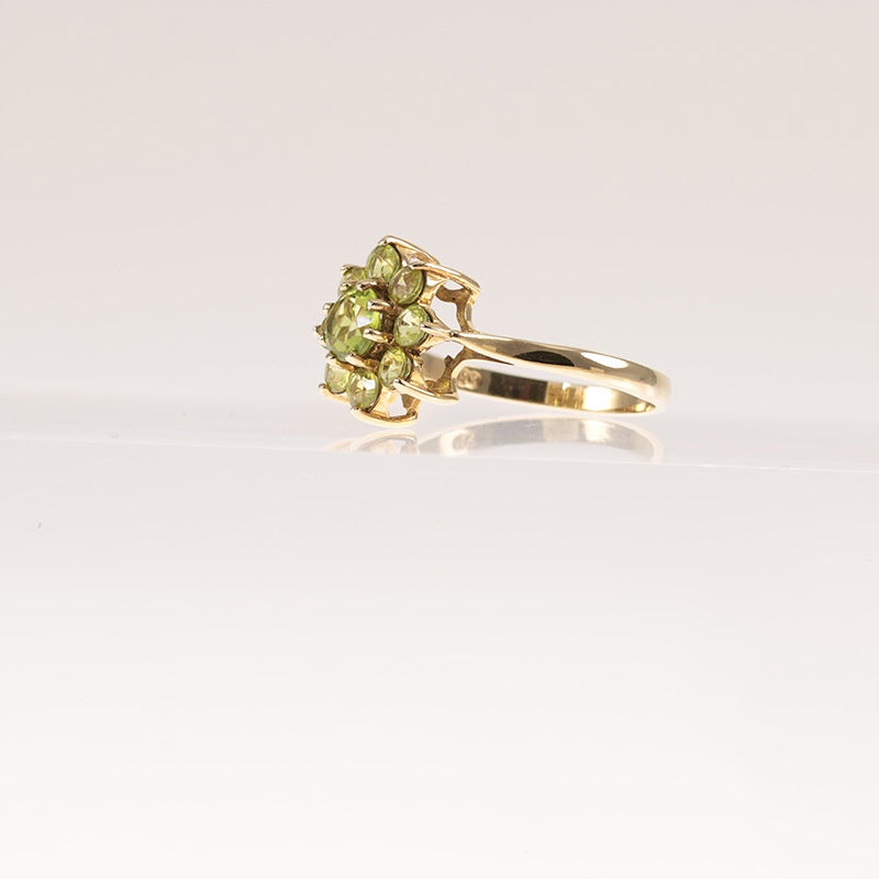 9ct Gold Peridot Cluster Ring — preloved 9ct gold, peridot | Sparklier Fine Jewellery