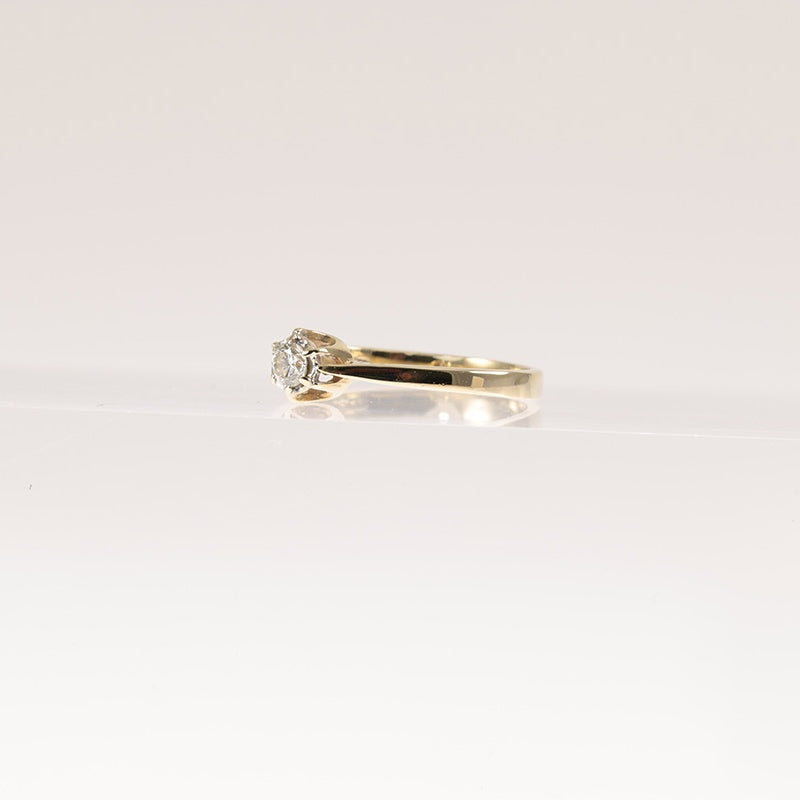 9ct Gold 0.15ct Diamond Solitaire Ring — preloved 9ct gold, diamond | Sparklier Fine Jewellery