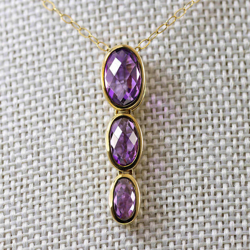 9Ct Gold Graduated Amethyst Drop Pendant