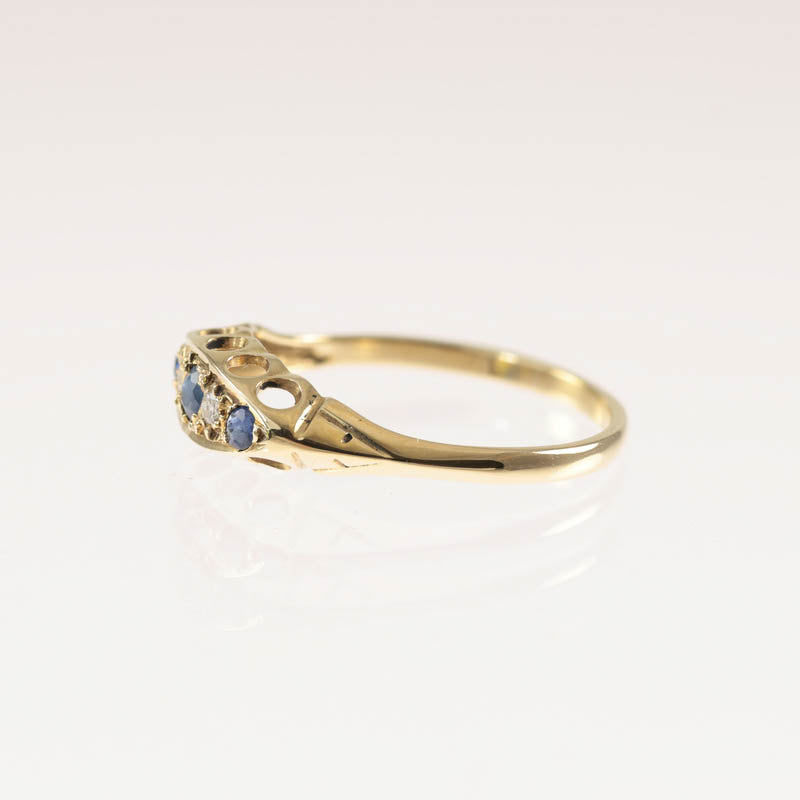 9Ct Gold Antique Sapphire & Diamond Ring — side profile showing low tapered head