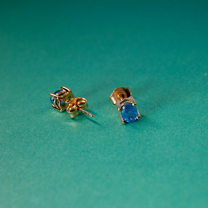 9Ct Gold Glass Stud Earrings
