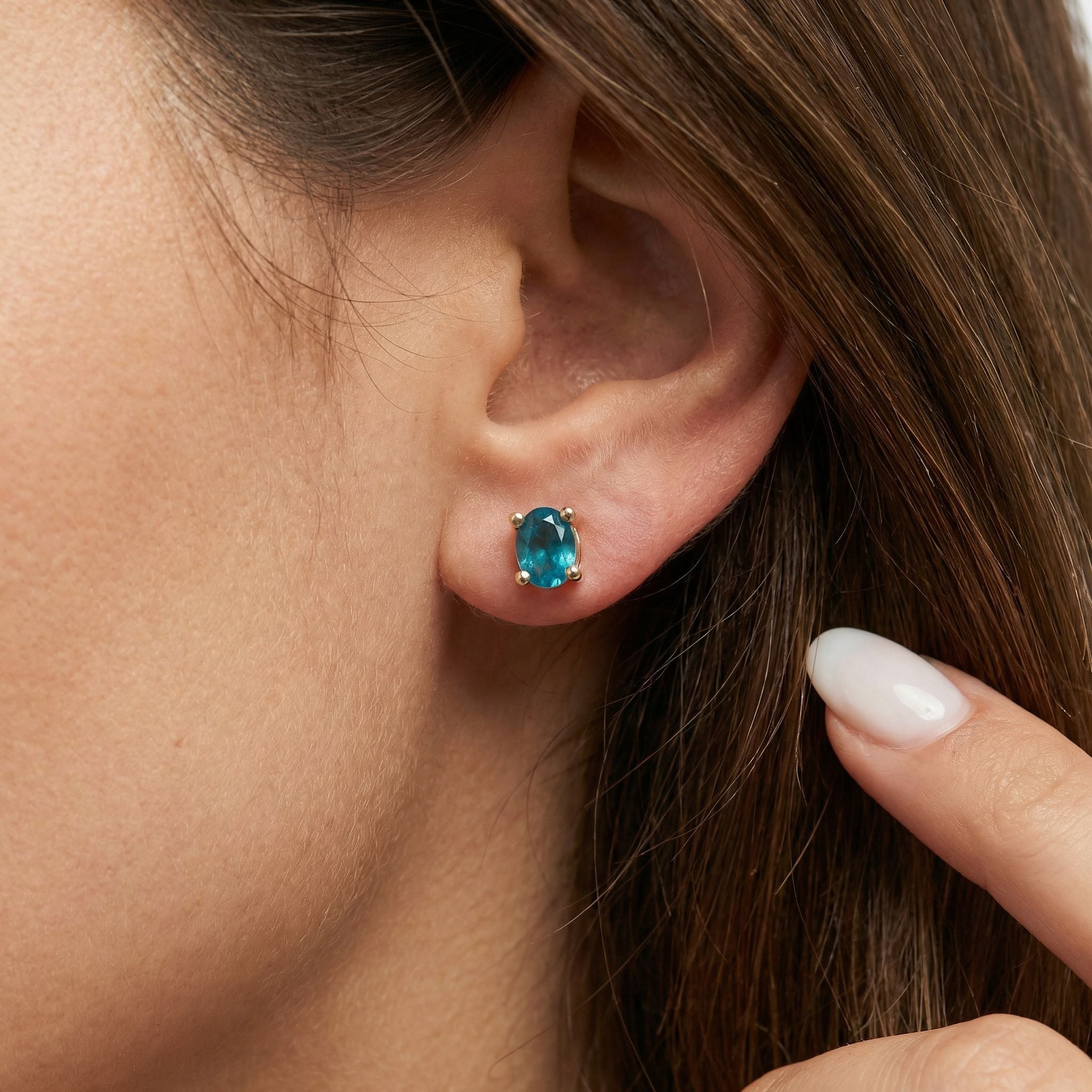 9Ct Gold Glass Stud Earrings