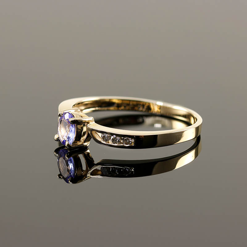 9Ct Gold Tanzanite Single Stone Ring With Diamond Set Shank