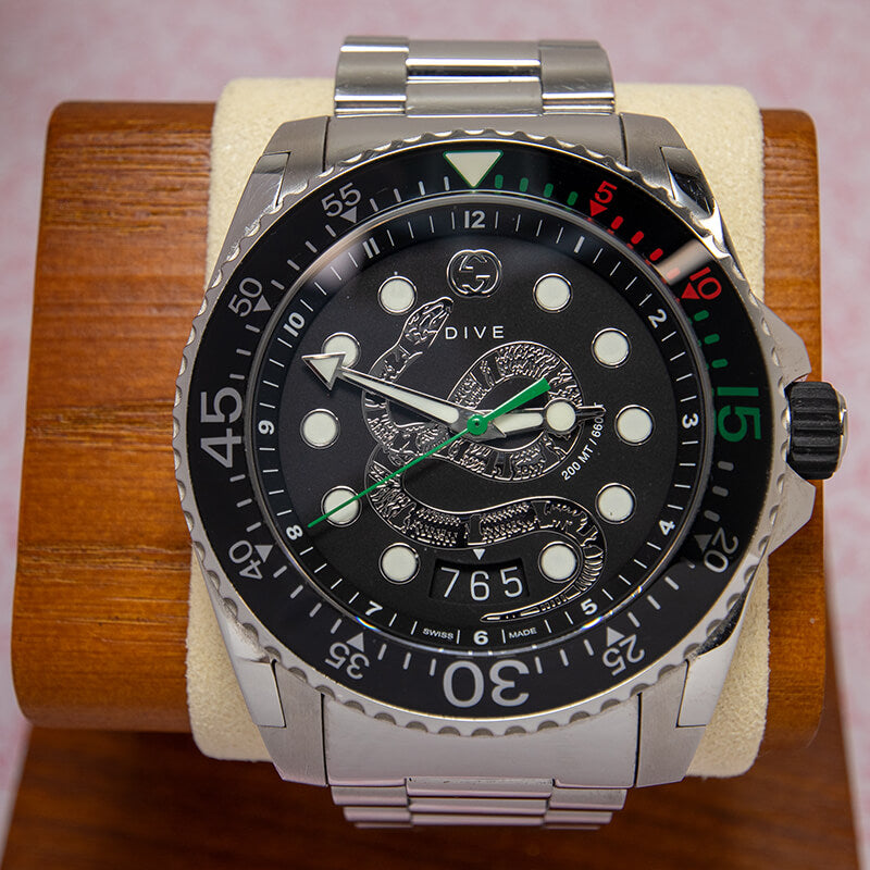 Gucci Dive Quartz Ref 136.2 Serpent Watch-1