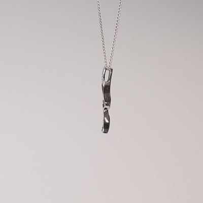 9Ct White Gold Diamond necklace