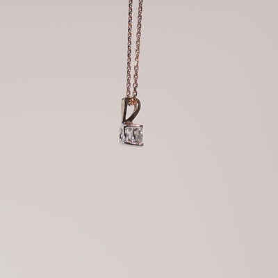 Fine 9Ct Gold 0.44Ct Diamond Solitaire necklace