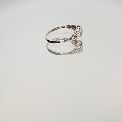 9Ct Gold Antique Sapphire & Diamond Ring — product video