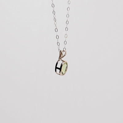 9Ct Gold Rub Set Peridot Pendant