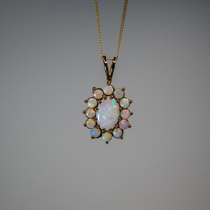 183-9ct-gold-vintage-opal-cluster-necklace