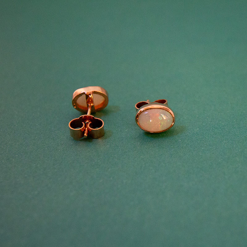 226-9ct-gold-opal-stud-earrings