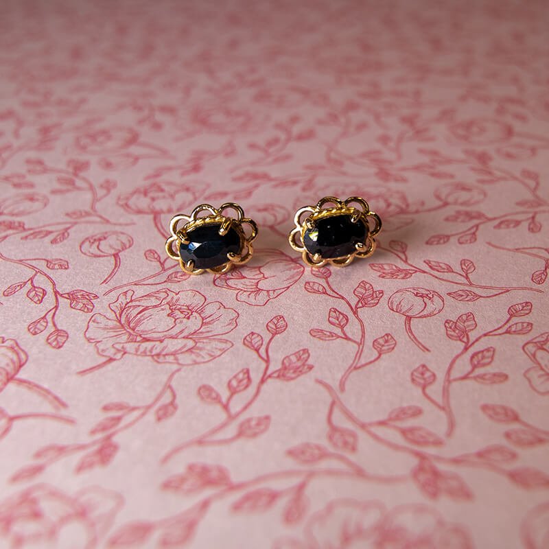 115-9ct-gold-sapphire-earrings