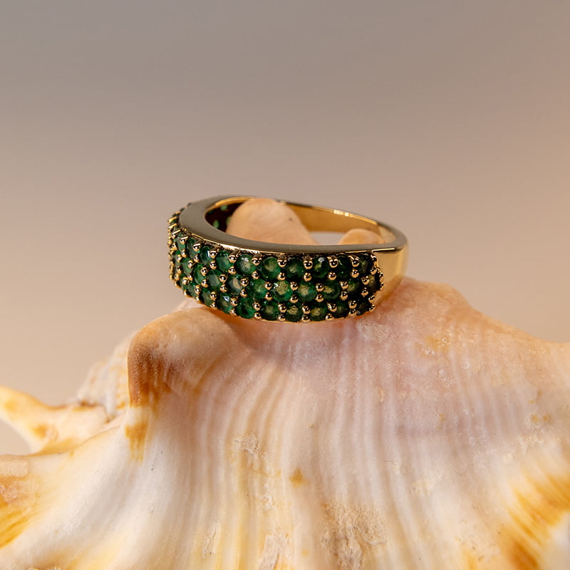 96-9ct-gold-emerald-ring